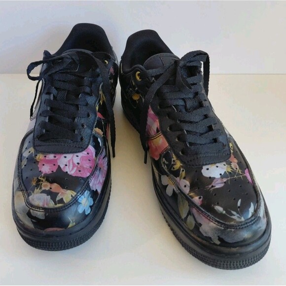 Nike Air Women\'s Size 9 Air Force 1 Black Floral  Low Top Leather Sneakers main image 7